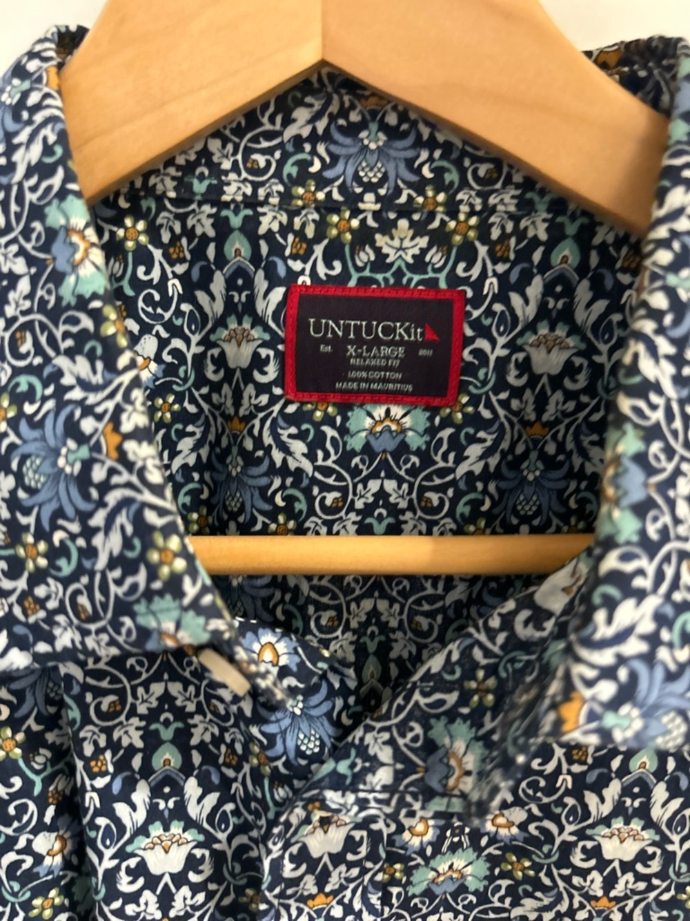UNTUCKit Navy Floral Button-Down Shirt with Teal and Gold Accents